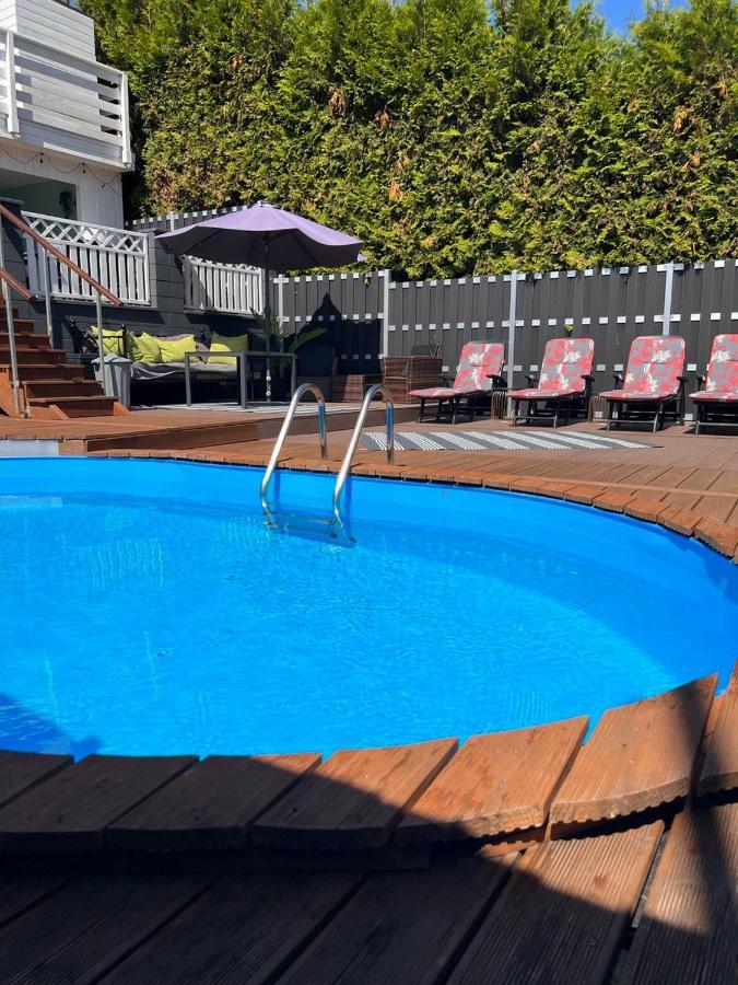 O&W Ferienhaus Mit Pool Naehe Nuerburgring, Adenau Eksteriør billede